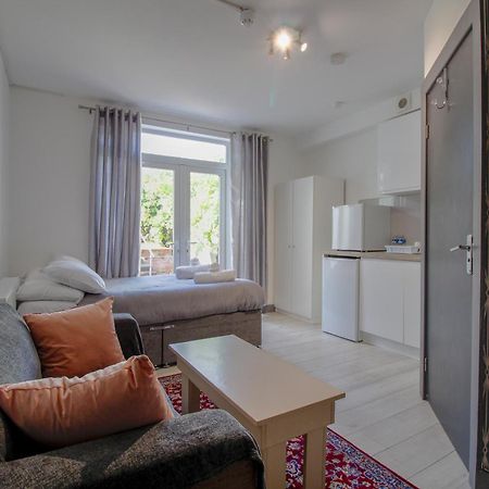 Double Modern Studio London Apartment Екстериор снимка