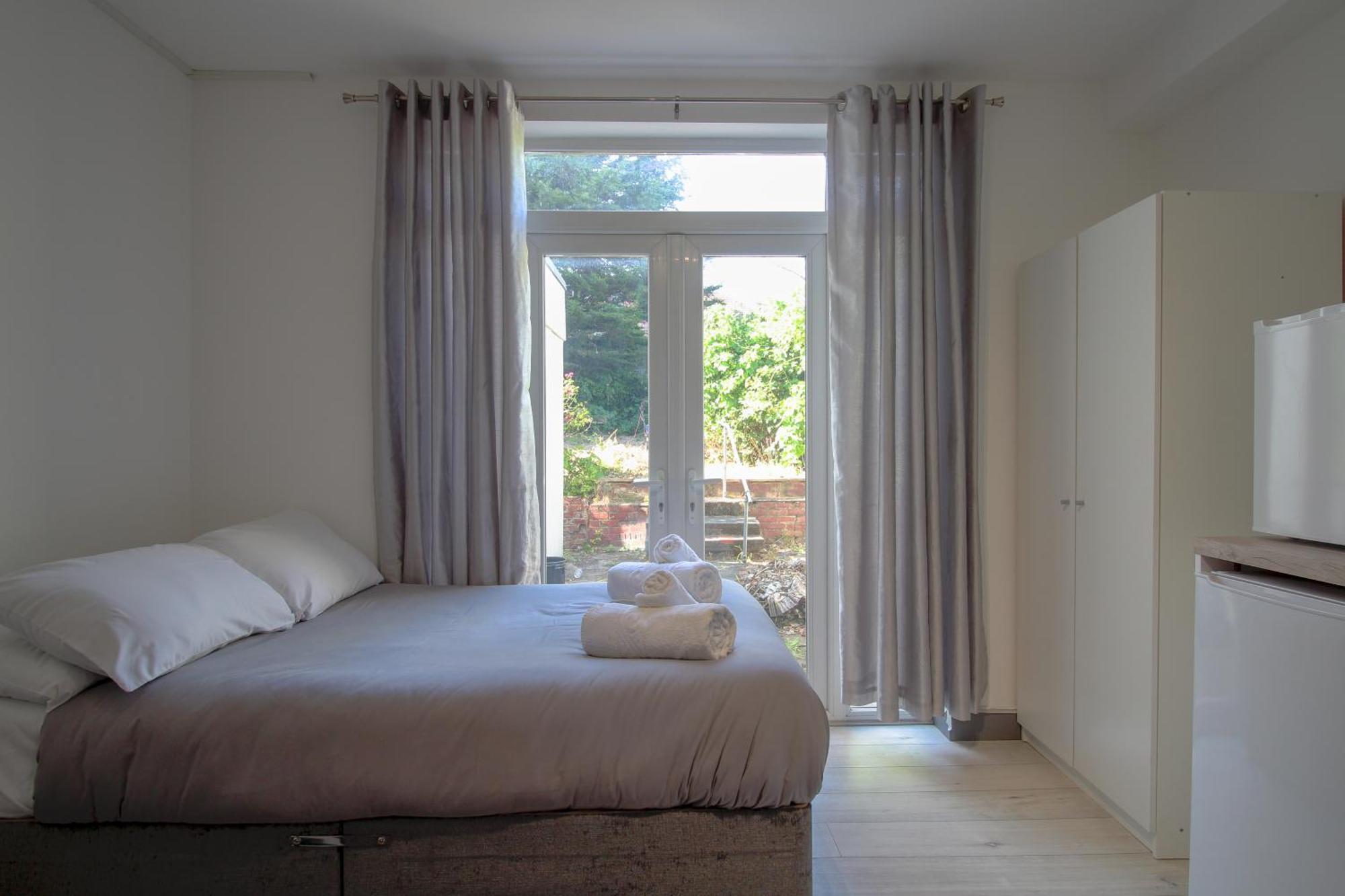Double Modern Studio London Apartment Екстериор снимка
